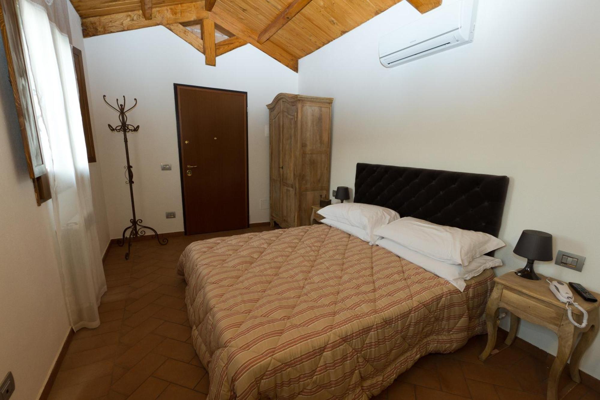 Il Casale Del Giglio Bed & Breakfast Santo Stefano di Magra Exterior photo